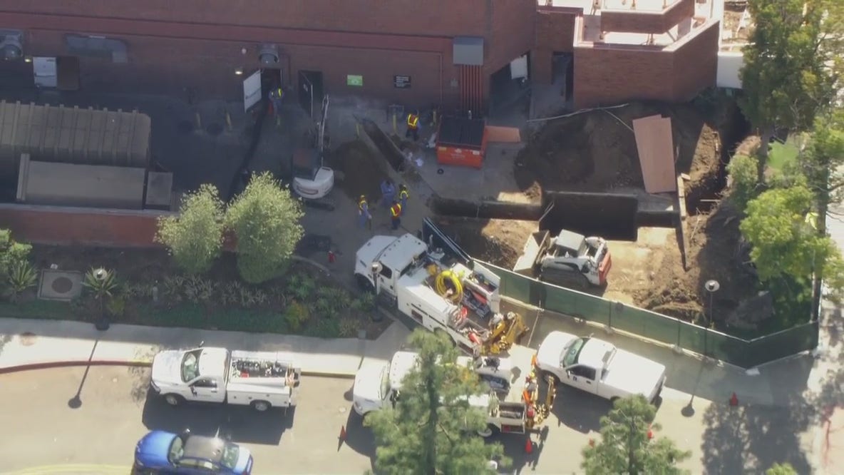 Glendale Galleria mall evacuated due to gas leak
